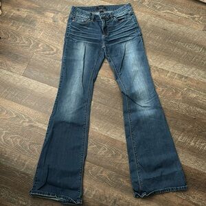 WHITE HOUSE BLACK MARKET 4 Pocket Flare Jean SZ 2R EUC